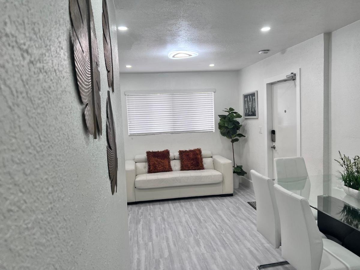 Stylish 2 Bedrooms Apartment By Miami International Airport Екстер'єр фото